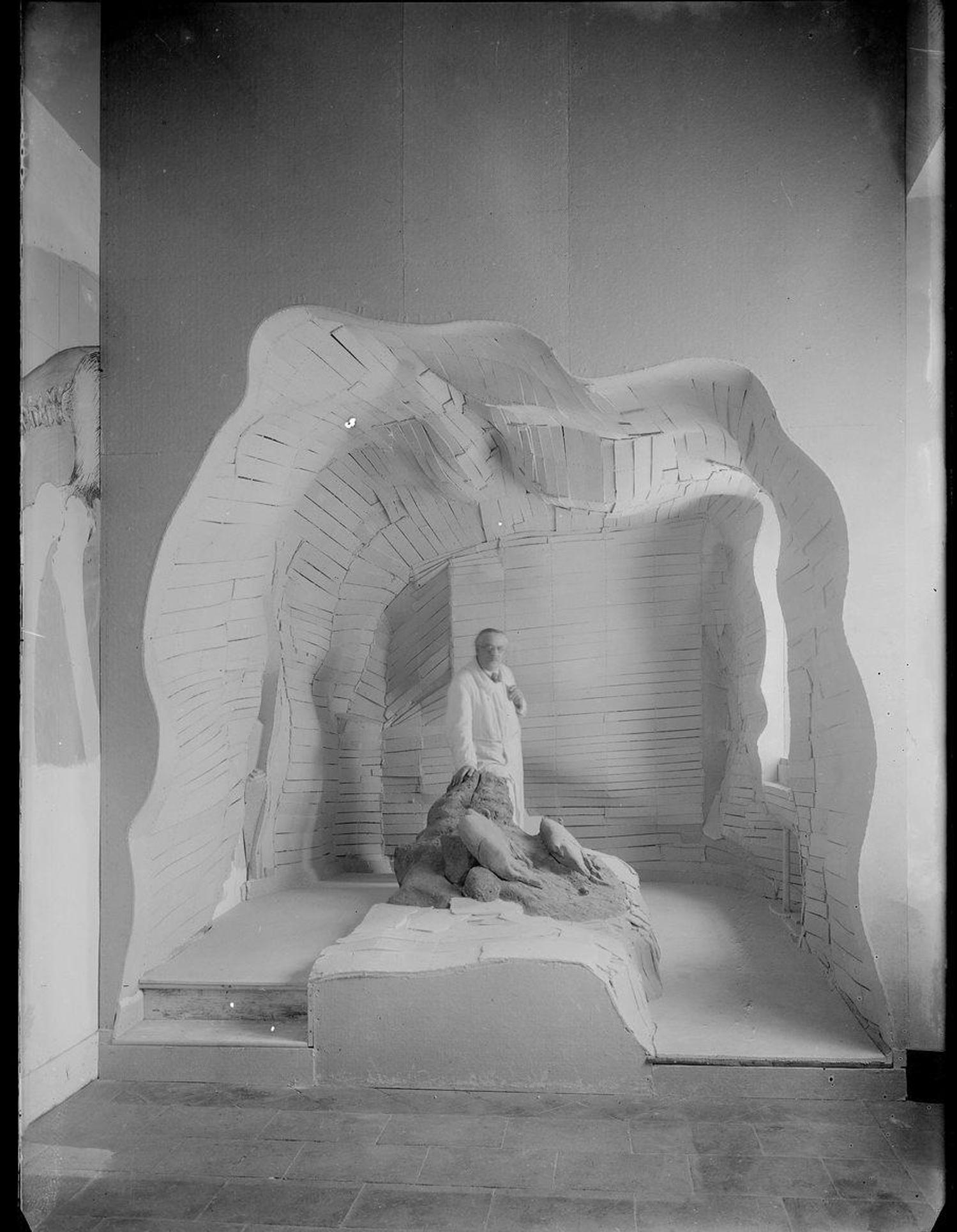 Reconstitution de la caverne du Tuc d'Audoubert par Philippe Lacomme - coll. muséum, MHNT.PHa.138.B06.10